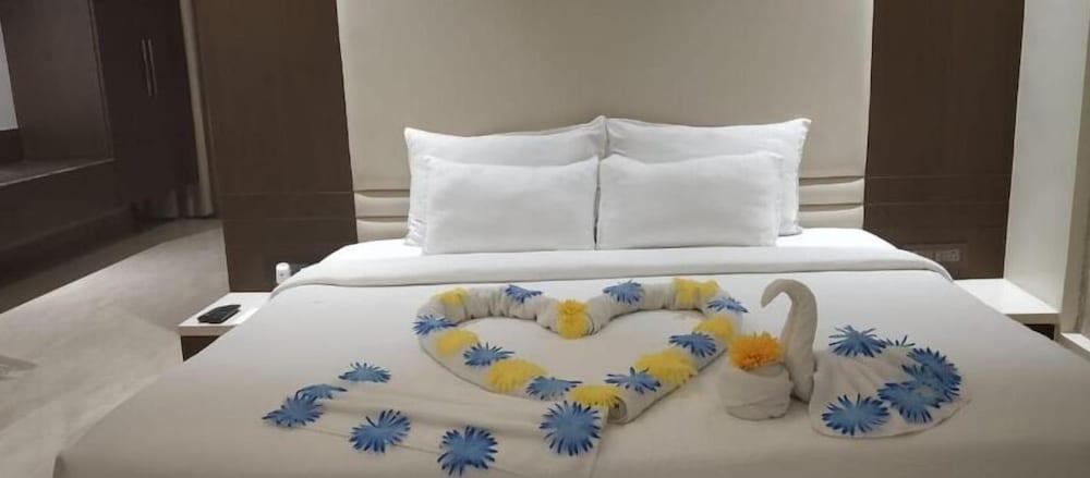 แกรนด์ เฮอริเทจ นาร์มาดา แจ๊คสัน Hotel จาบัลปูร์ ภายนอก รูปภาพ