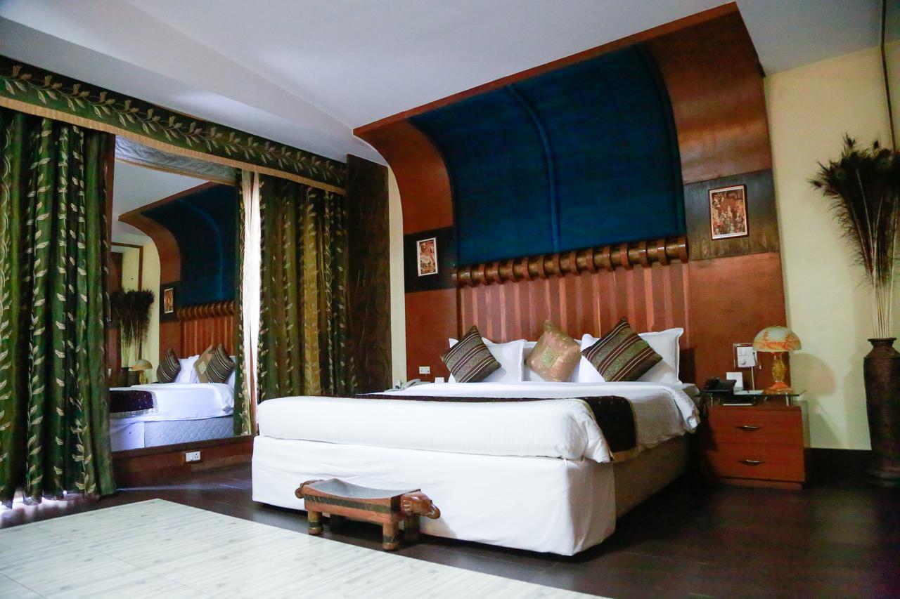 แกรนด์ เฮอริเทจ นาร์มาดา แจ๊คสัน Hotel จาบัลปูร์ ภายนอก รูปภาพ